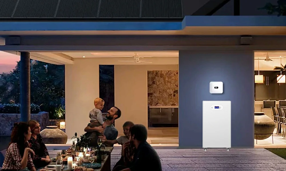 How long does a solar battery last at night