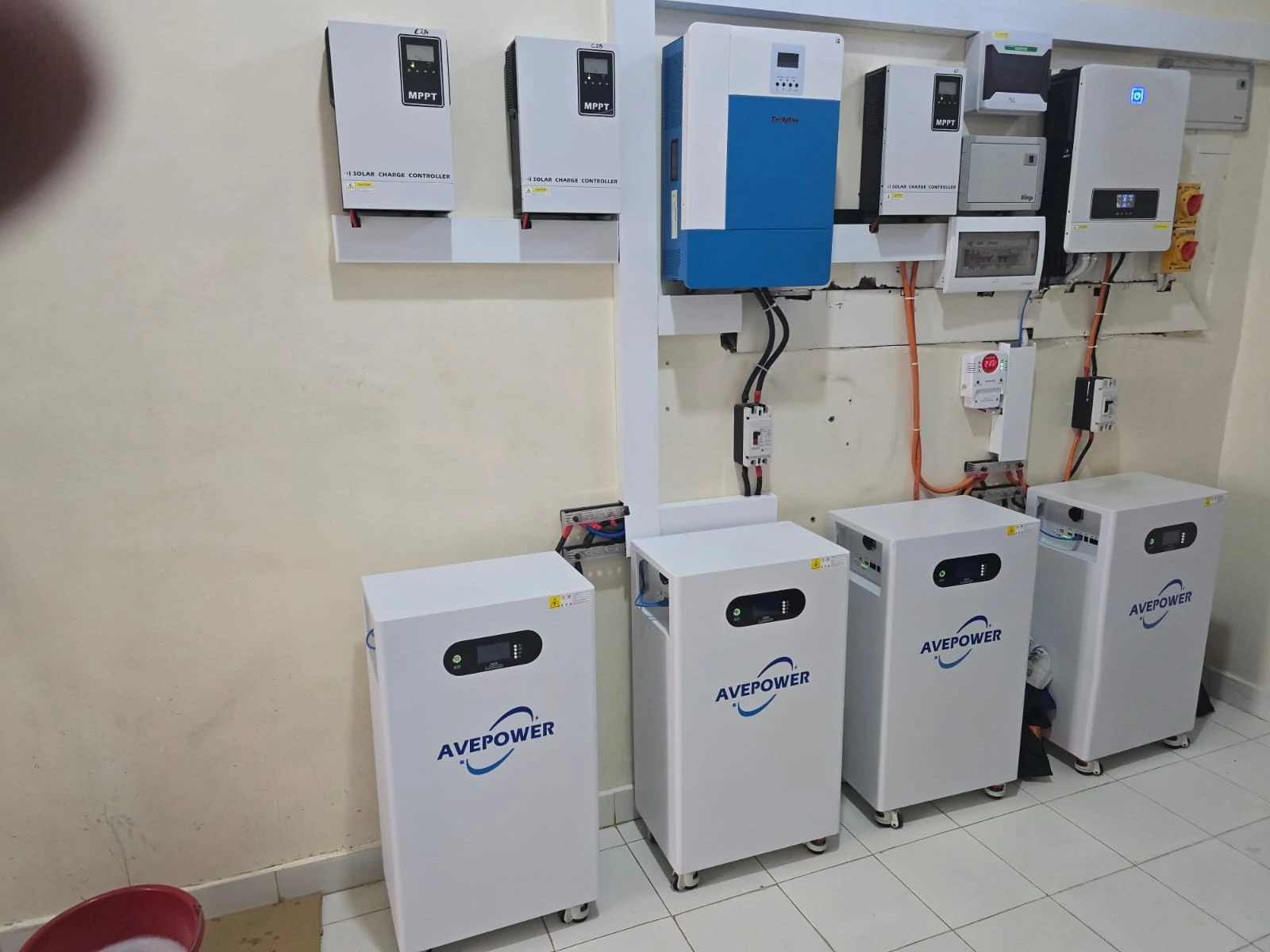how to make an inverter and battery communicate